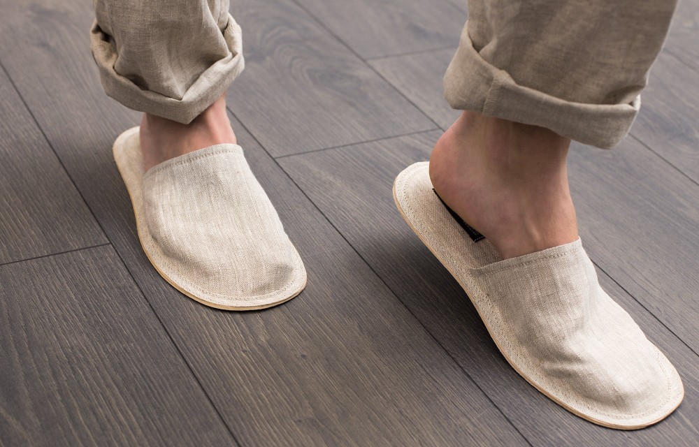 womens extra wide slippers for swollen feet