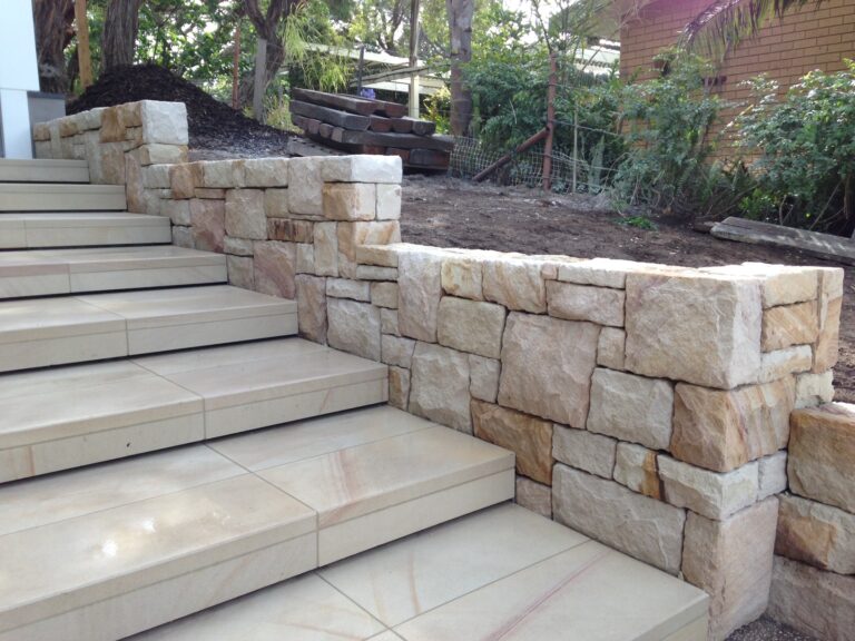 stone retaining wall brisbane
